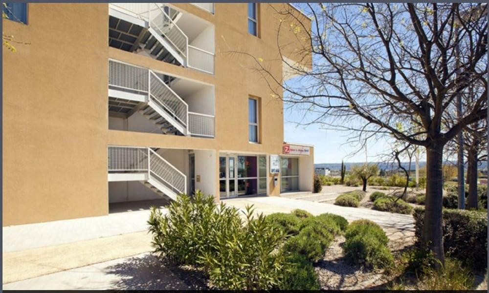Apparthotel Séjours&Affaires Manosque Esterno foto