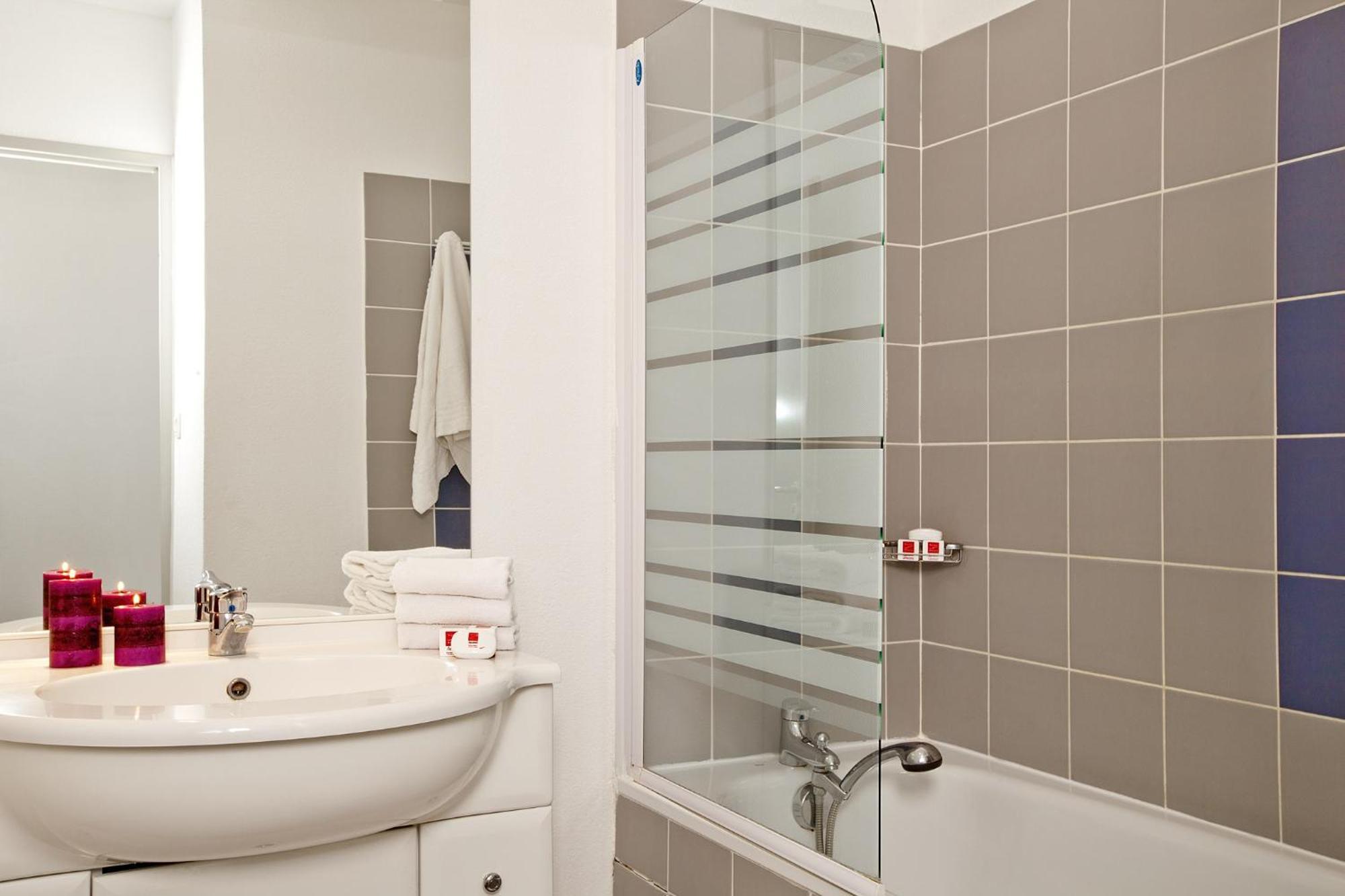 Apparthotel Séjours&Affaires Manosque Esterno foto