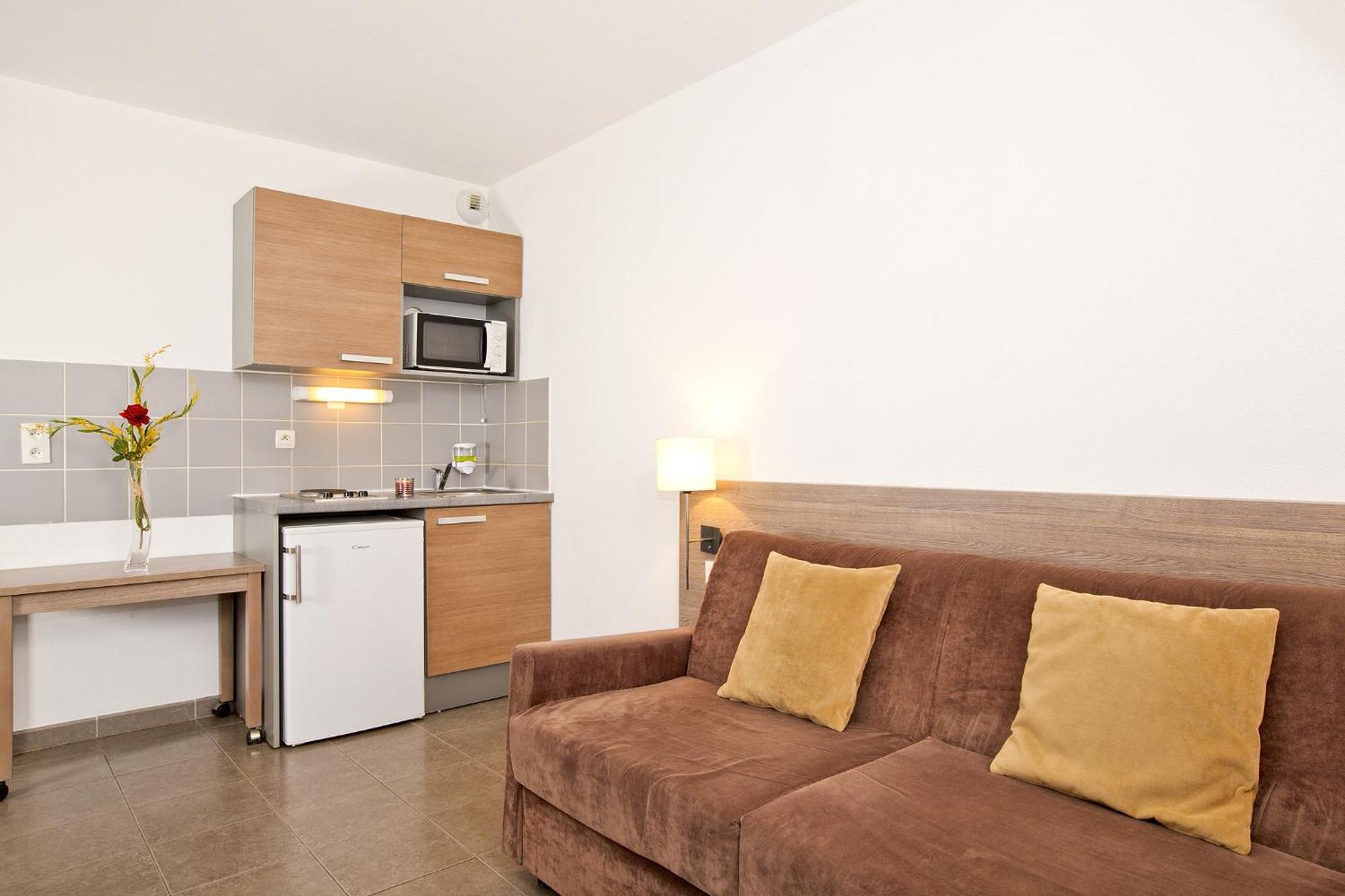 Apparthotel Séjours&Affaires Manosque Esterno foto